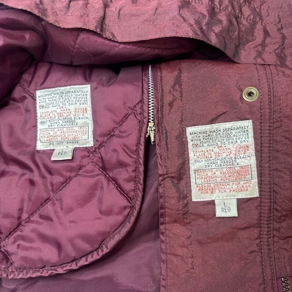 Towne by London Fog Women’s jacket. Iridescent burgundy with fur trim hood Sz L - Picture 5 of 7